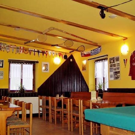 Restaurace A Penzion U Vladaru Mikulášovice Extérieur photo