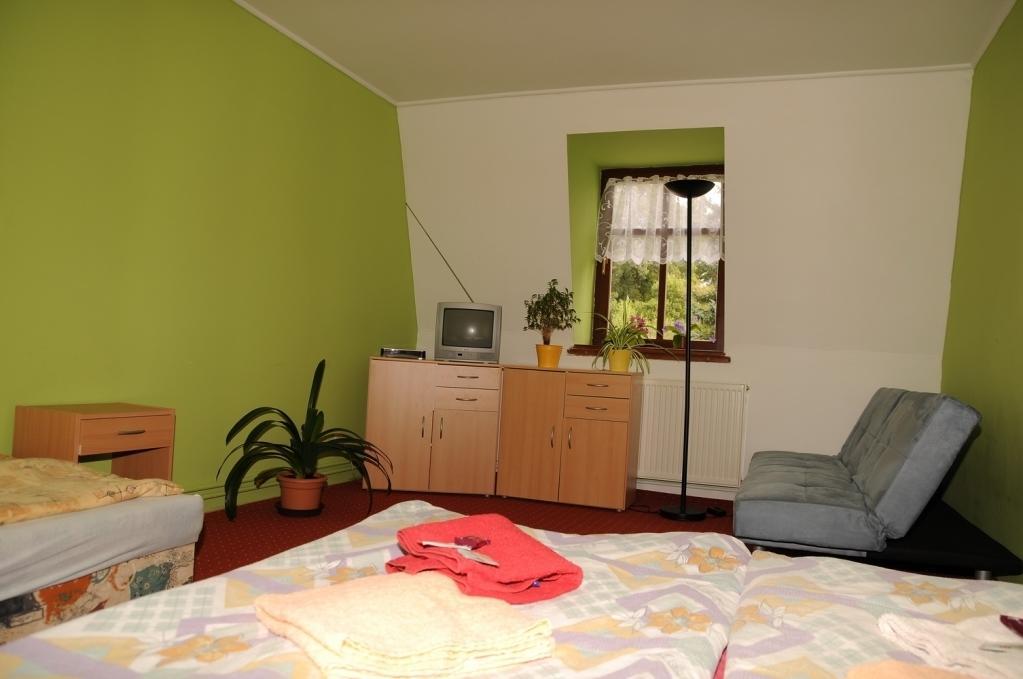 Restaurace A Penzion U Vladaru Mikulášovice Chambre photo